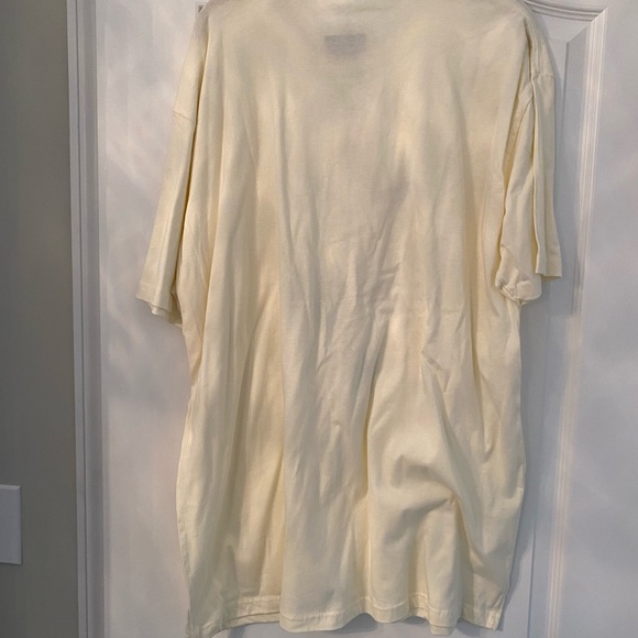Bnwt Cream Short Sleeve Tee with Tree Design - Picture 4 of 4
